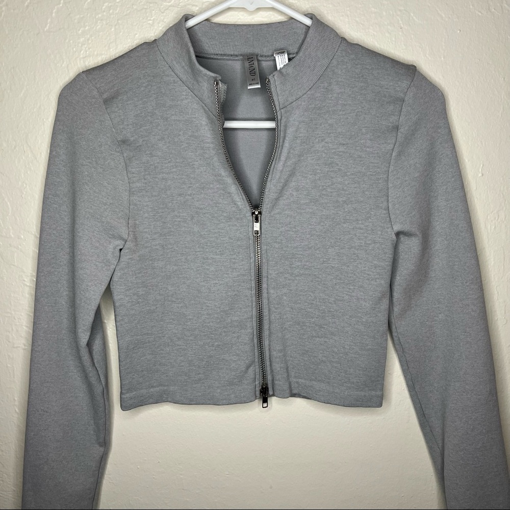 Long Sleeve Crop Top